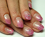 Fingernagelmodellage mit Acryl Rosa-Glitzer